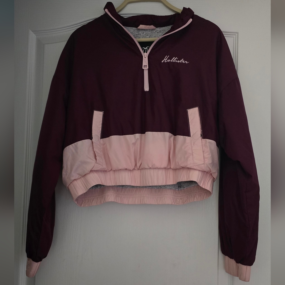 NWOT Hollister Cropped Bomber Jacket